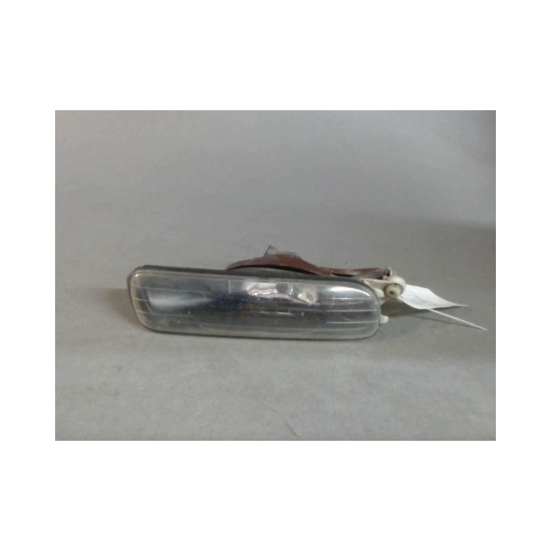 PHARE ANTIBROUILLARD AVANT DROIT B.M.W. SERIE 3