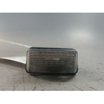ECLAIREUR PLAQUE DE POLICE DROIT PEUGEOT 207 3P