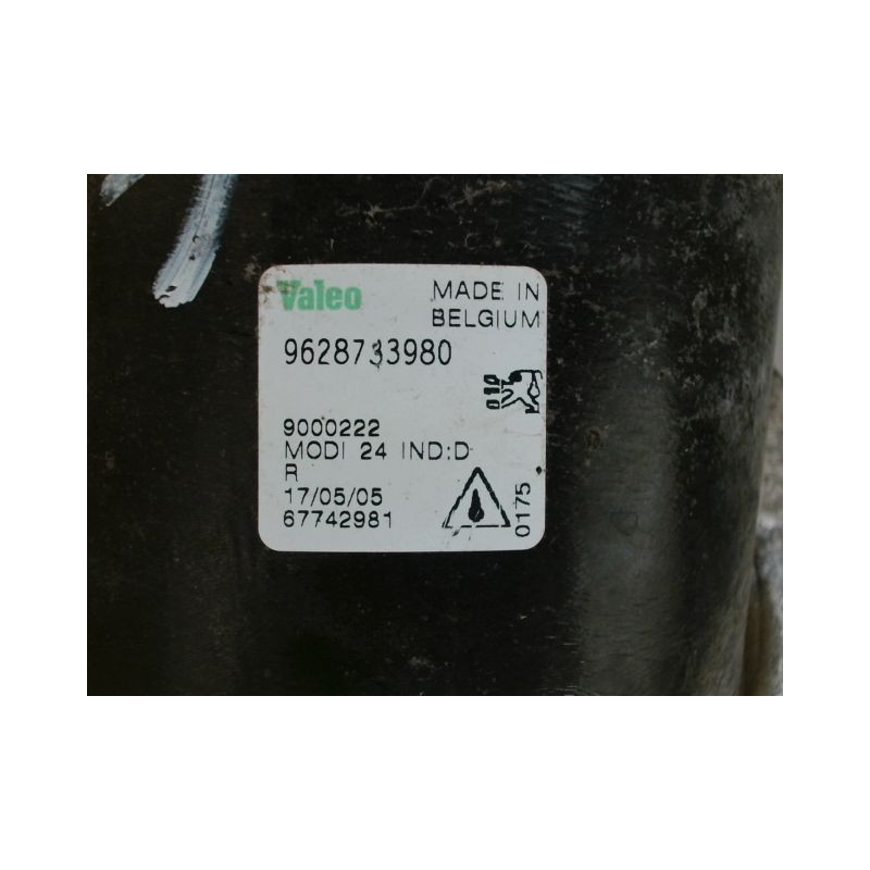 PHARE ANTIBROUILLARD AVANT DROIT PEUGEOT 206