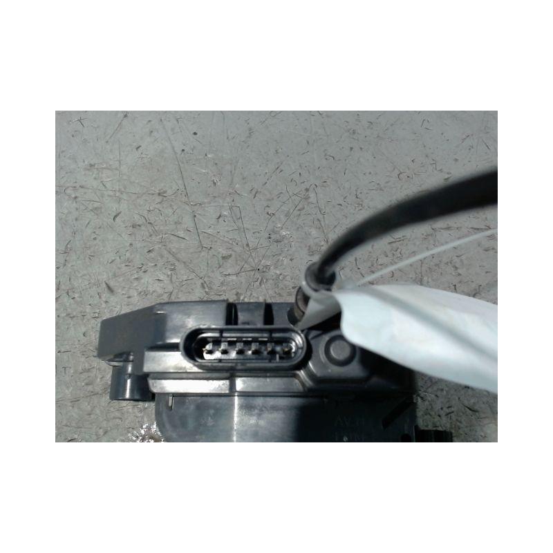 SYSTEME CONDAMNATION AVANT DROIT PEUGEOT 307 CC 2005-