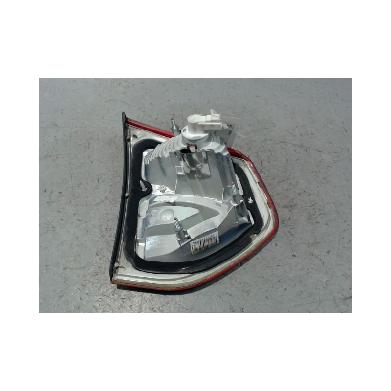 FEU ARRIERE INTERIEUR DROIT CITROEN C4 PICASSO 007-