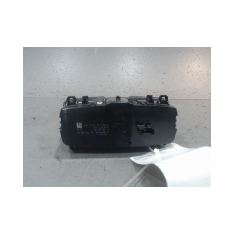 INTERIEUR COMMANDE PHARES B.M.W. SERIE 1