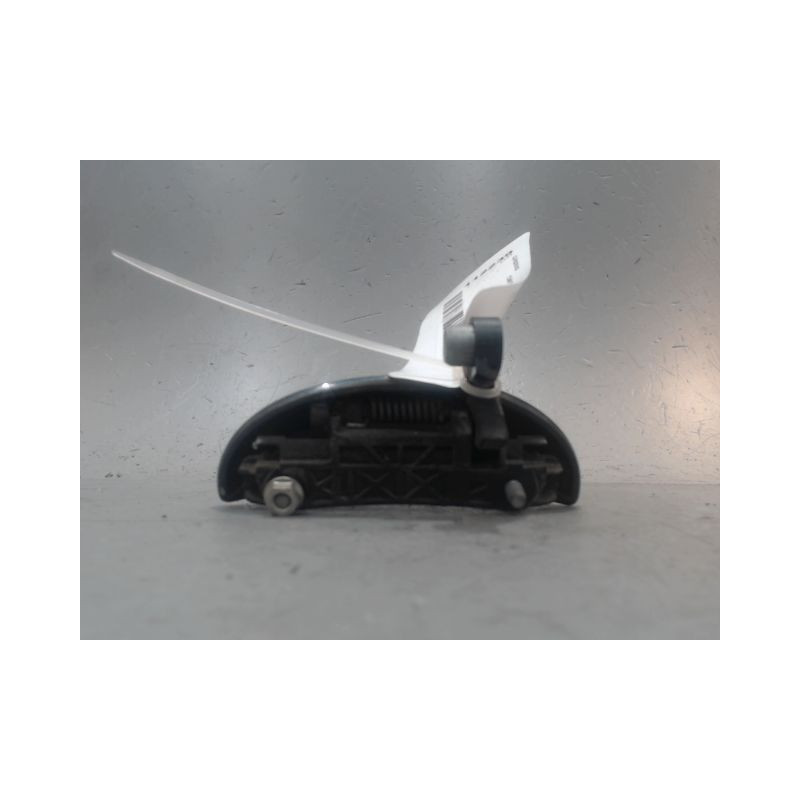POIGNEE EXTERIEURE PORTE ARRIERE DROIT PEUGEOT 107
