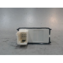 COMMANDE LEVE-GLACE PORTE AVD OPEL MOKKA