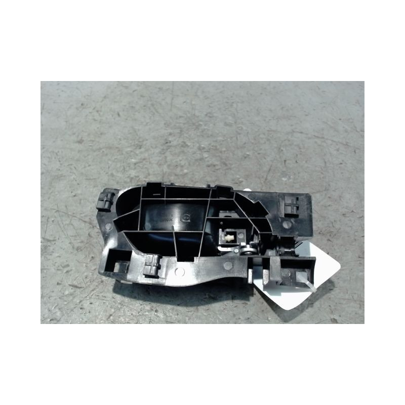 POIGNEE INTERIEURE PORTE ARRIERE GAUCHE PEUGEOT 207 2011-