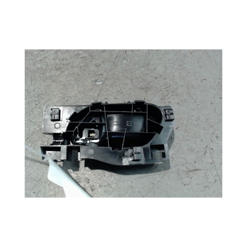 POIGNEE INTERIEURE PORTE AVANT DROIT PEUGEOT 207 5P