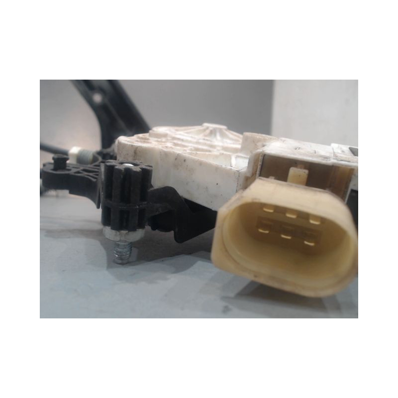 MECANISME+MOTEUR LEVE-GLACE AVANT DROIT B.M.W. SERIE 1