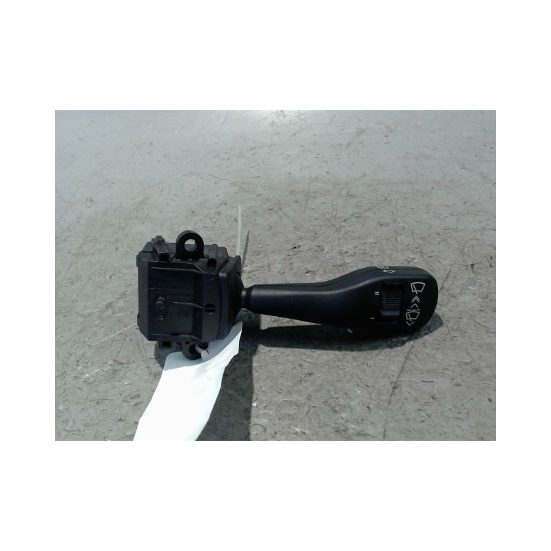 COMMANDE ESSUIE GLACE B.M.W. SERIE 3