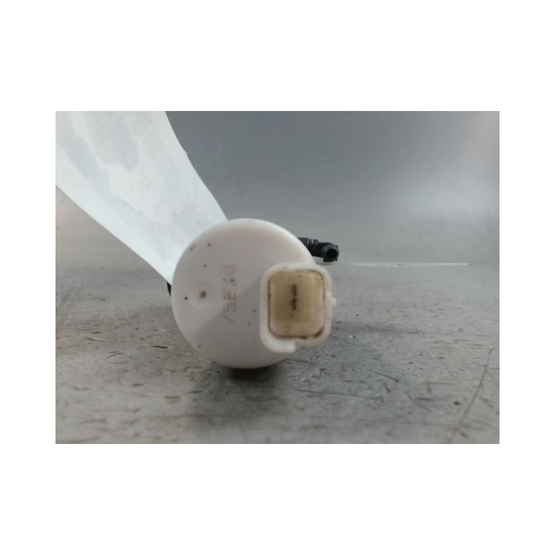 POMPE LAVE-GLACE AVANT PEUGEOT 307 CC 2005-