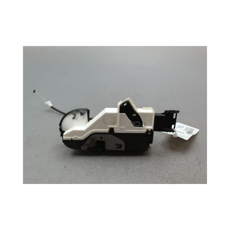 SYSTEME CONDAMNATION AVANT GAUCHE PEUGEOT 5008 MONOSP. I Phase 1 2009-2013