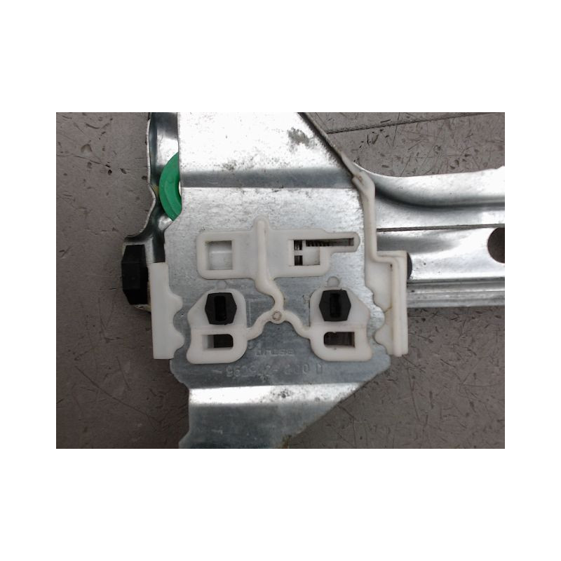 MECANISME LEVE-GLACE ARRIERE DROIT PEUGEOT 3008