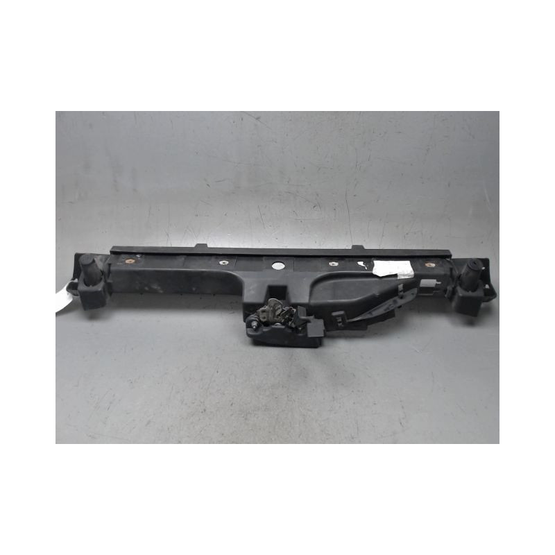 TRAVERSE SUPERIEURE ARMATURE AVANT CITROEN DS5