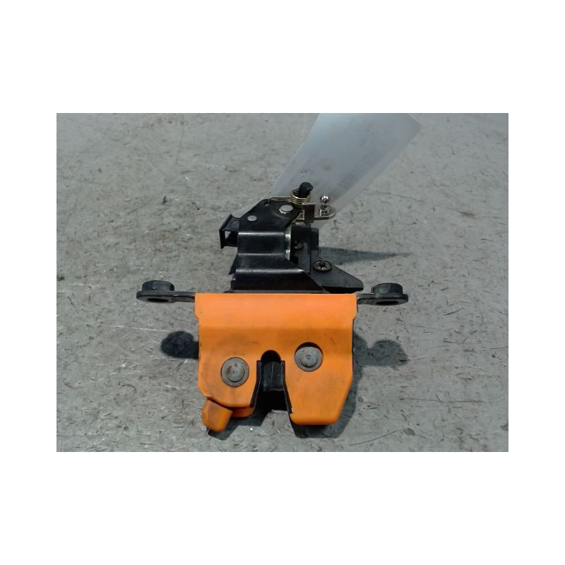 SERRURE HAYON  SKODA OCTAVIA 2000-