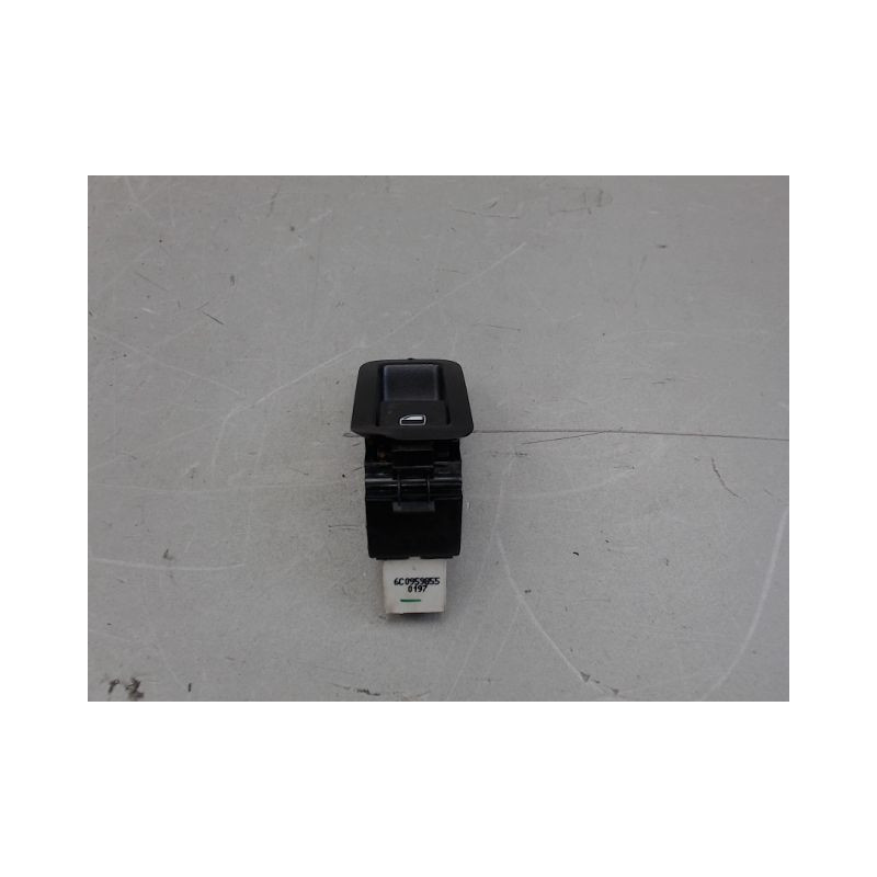 COMMANDE LEVE-GLACE PORTE AVD VOLKSWAGEN POLO