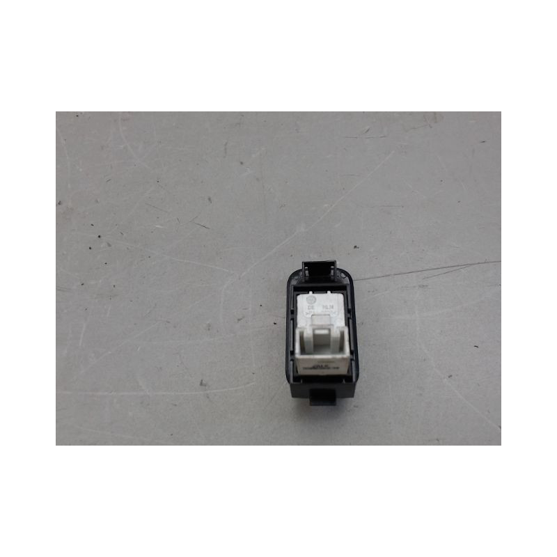 COMMANDE LEVE-GLACE PORTE AVD VOLKSWAGEN POLO