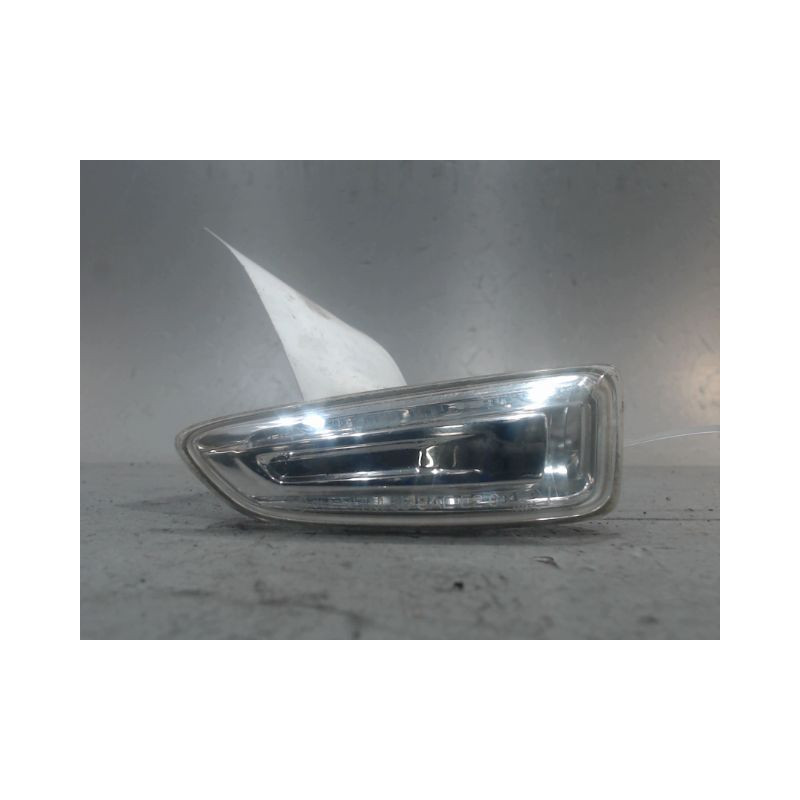 REPETITEUR AILE GAUCHE OPEL CROSSLAND