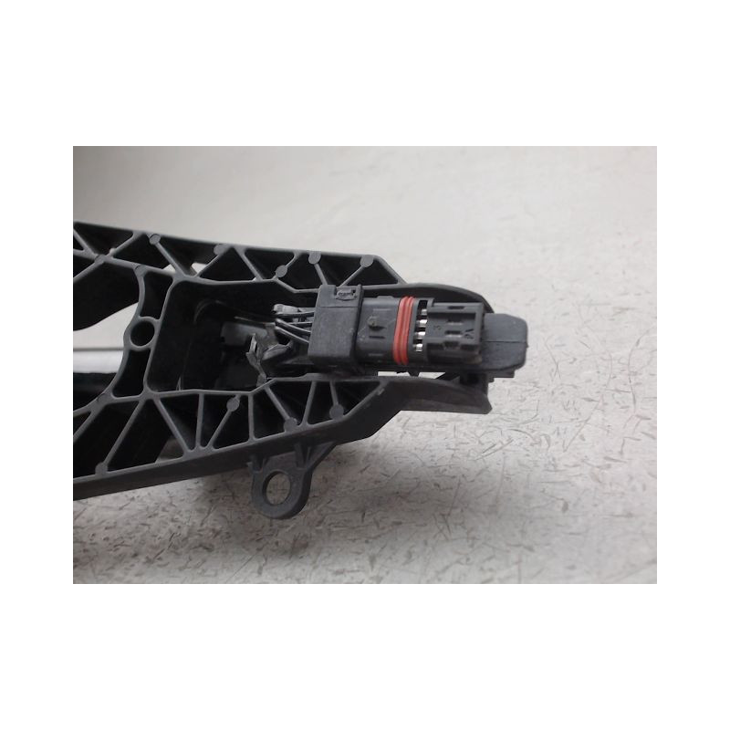 POIGNEE EXTERIEURE PORTE AVANT GAUCHE B.M.W. X1