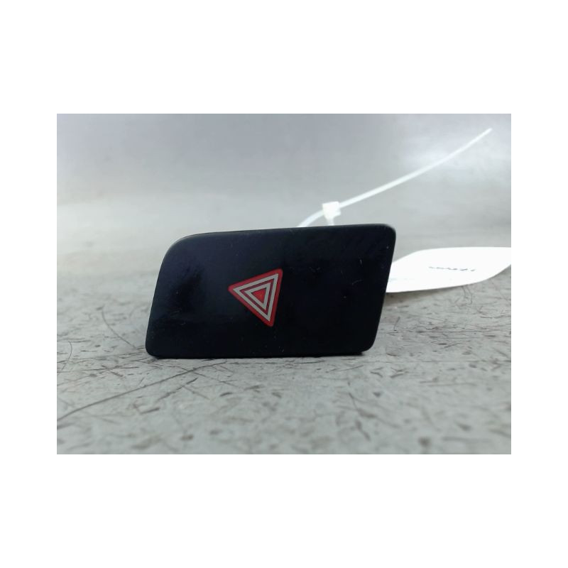 BOUTON DE WARNING AUDI Q3