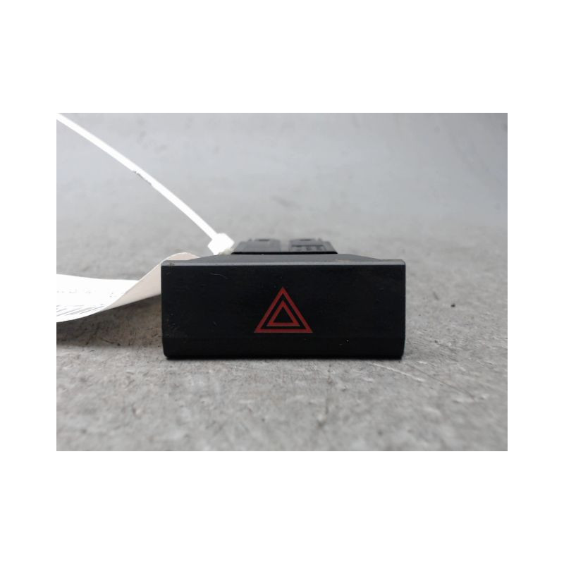 BOUTON DE WARNING SEAT IBIZA