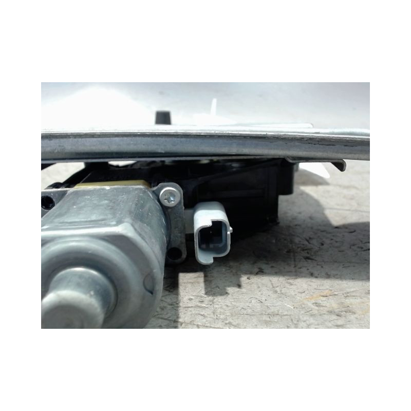 MECANISME+MOTEUR LEVE-GLACE AVANT DROIT PEUGEOT 208