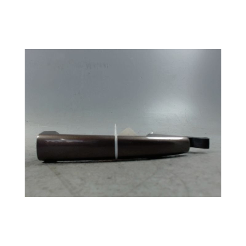 POIGNEE EXTERIEURE PORTE AVANT GAUCHE PEUGEOT PARTNER TEPEE 2008-