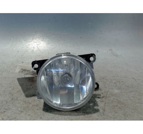 PHARE ANTIBROUILLARD AVD