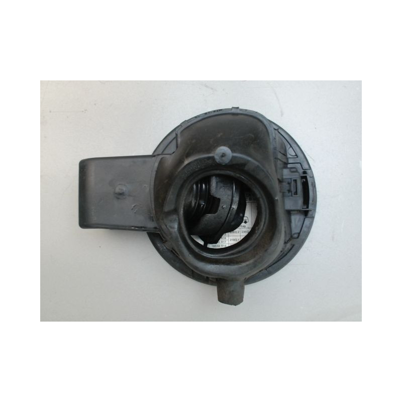 VOLET DE TRAPPE CARBURANT SKODA FABIA
