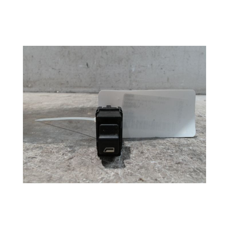 COMMANDE LEVE-GLACE PORTE ARD PEUGEOT 206 5P