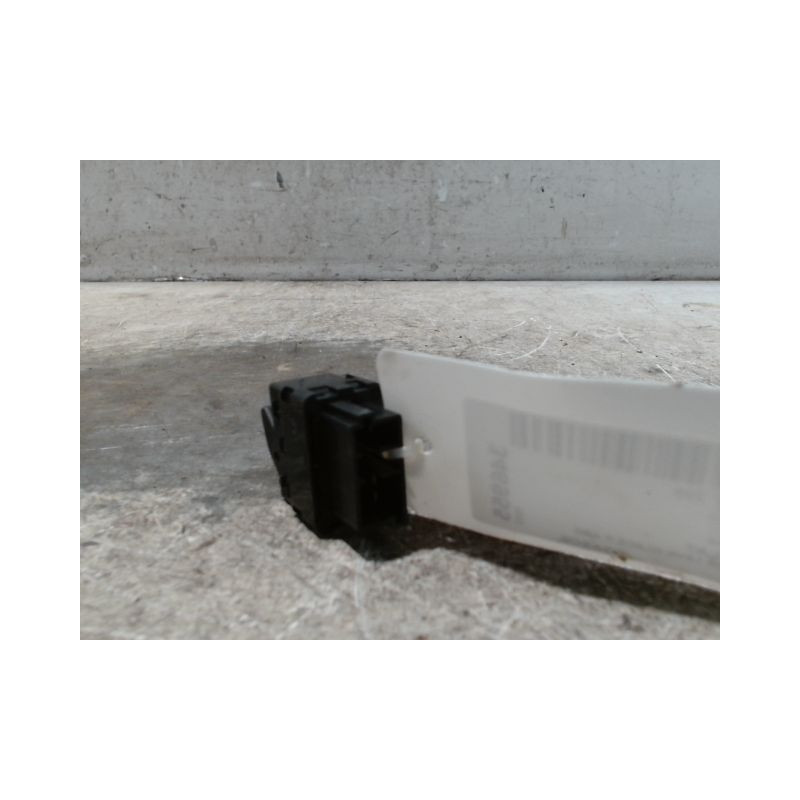 COMMANDE LEVE-GLACE PORTE ARG PEUGEOT 206 5P