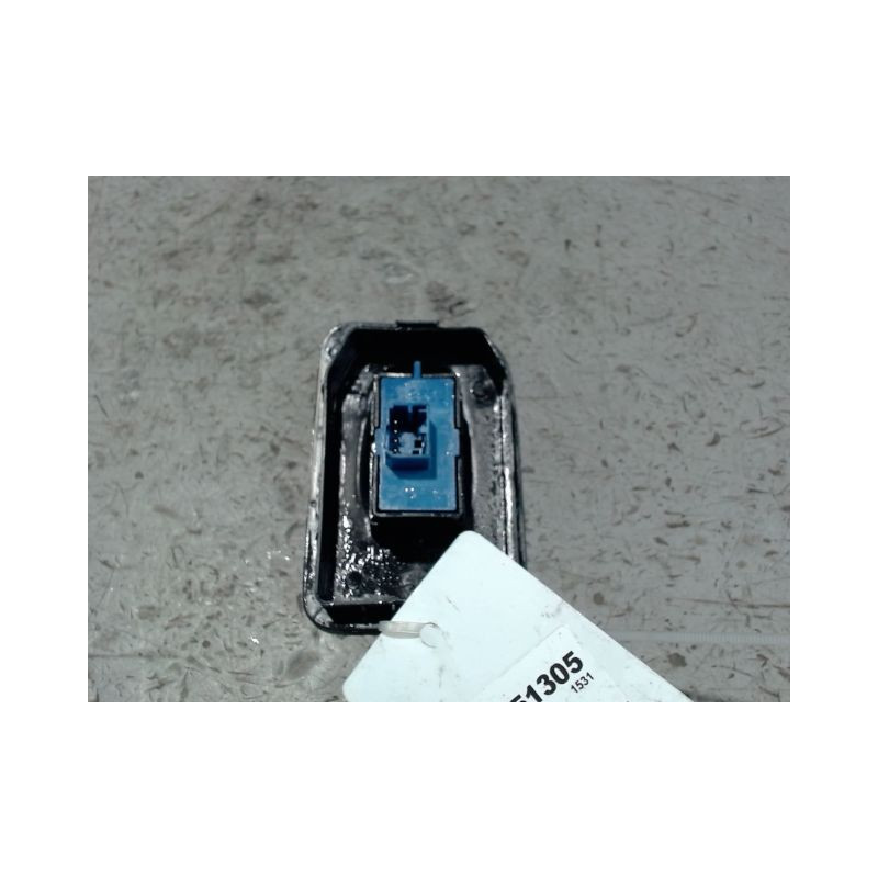 COMMANDE LEVE-GLACE PORTE AVD PEUGEOT BIPPER FOURGON 4P