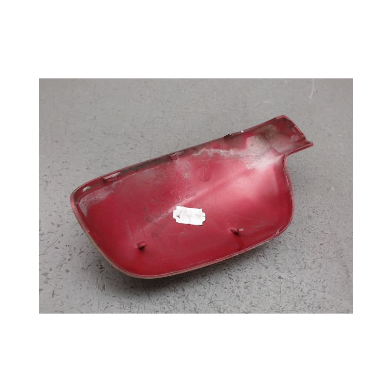 CARENAGE RETROVISEUR EXTERIEUR DROIT PEUGEOT 307