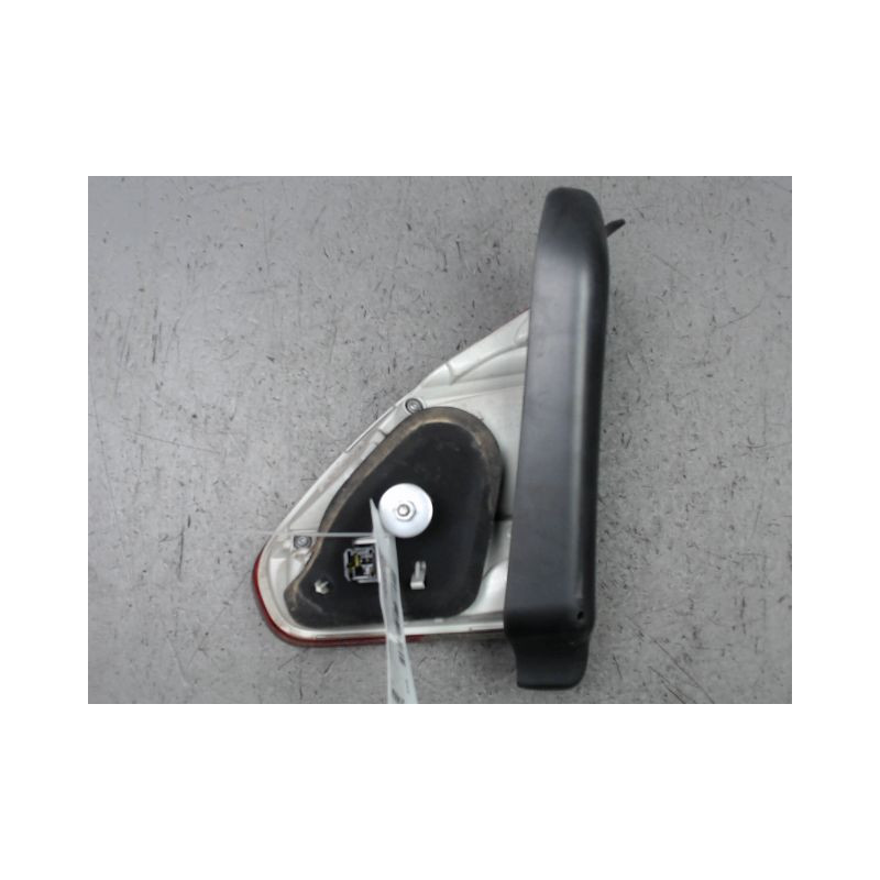 FEU ARRIERE INTERIEUR GAUCHE PEUGEOT 2008