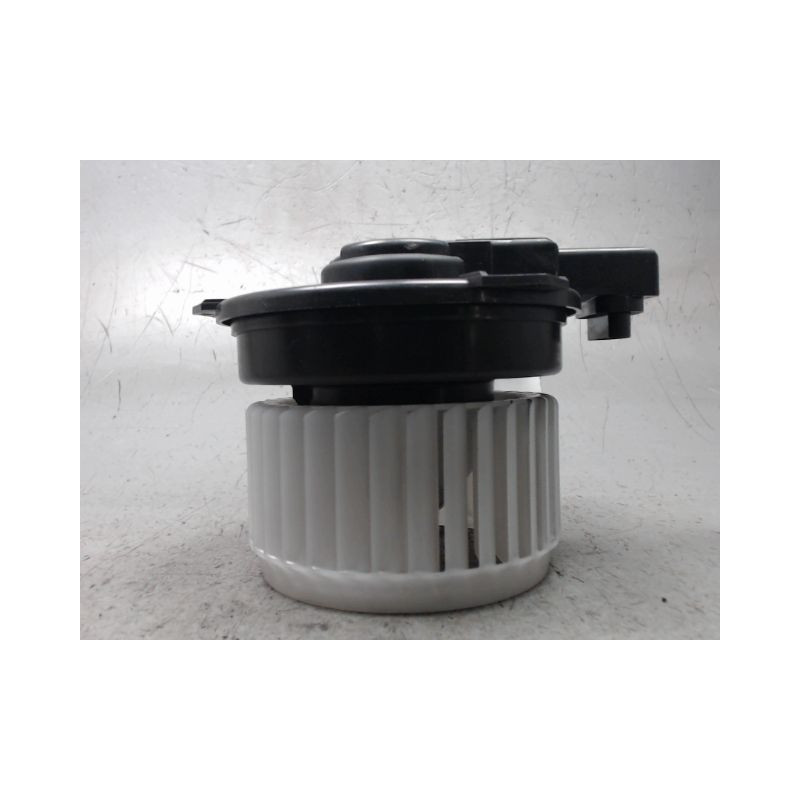 MOTEUR VENTILATEUR CHAUFFAGE CITROEN C-ZERO