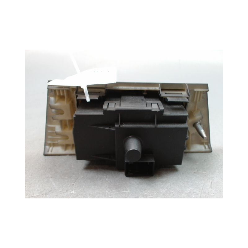 INTERIEUR COMMANDE PHARES BMW SERIE 3 BERL. V Phase 1 (E90) 2005-2008