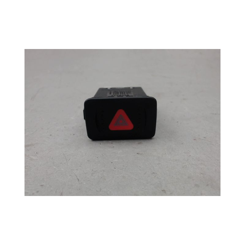 BOUTON DE WARNING VOLKSWAGEN GOLF