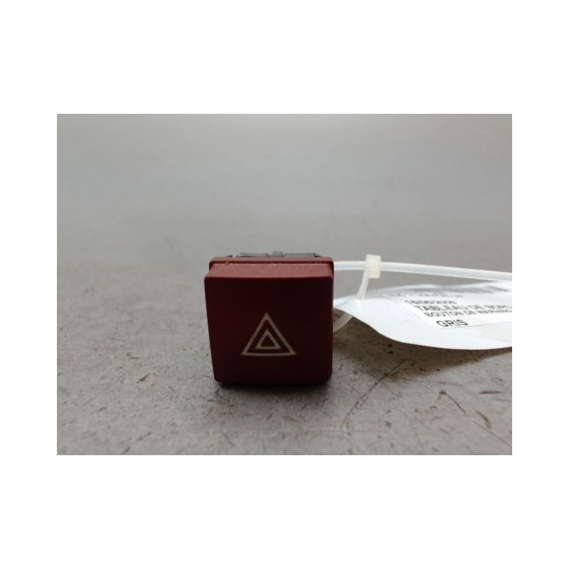 BOUTON DE WARNING PEUGEOT 206 + 2009-2013