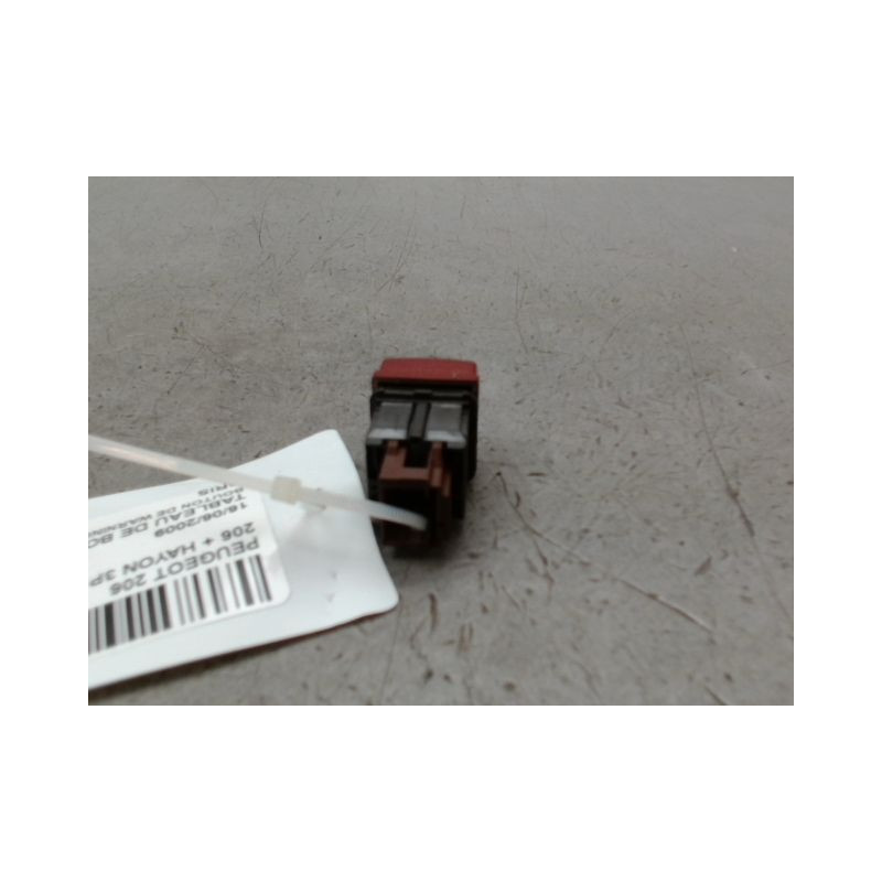 BOUTON DE WARNING PEUGEOT 206 + 2009-2013