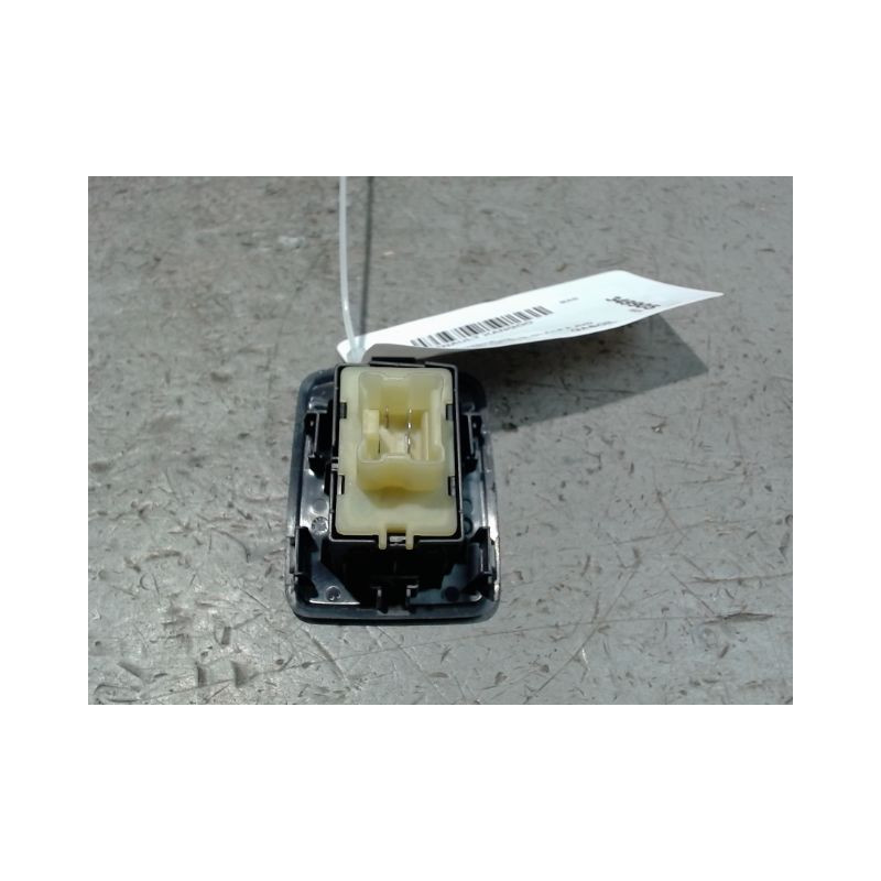 COMMANDE LEVE-GLACE PORTE AVD RENAULT KANGOO