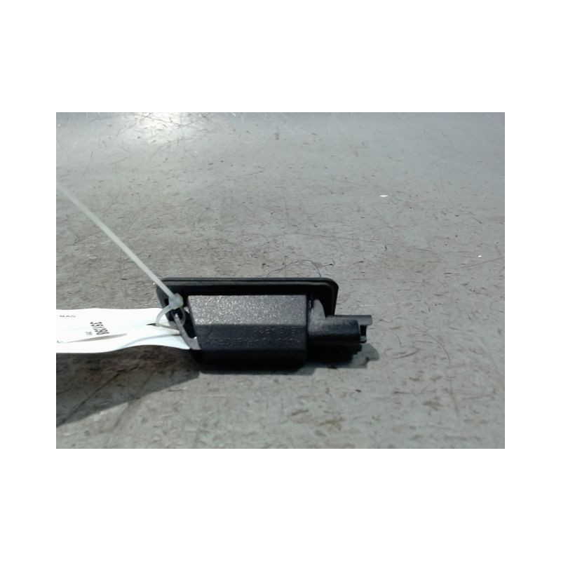 ECLAIREUR PLAQUE DE POLICE GAUCHE PEUGEOT 308 2011-