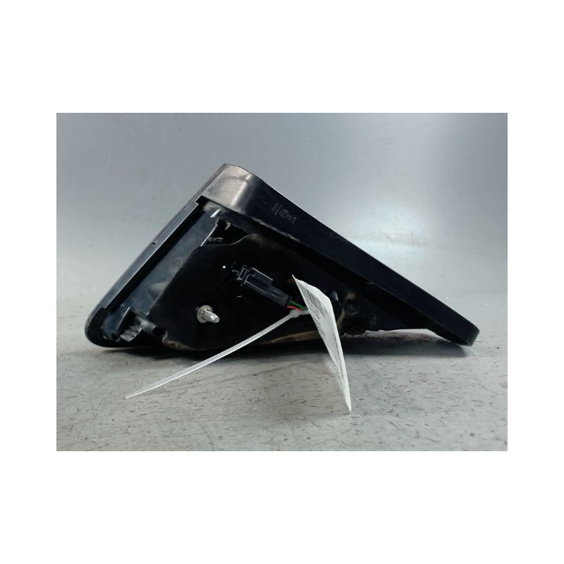 FEU ARRIERE INTERIEUR DROIT PEUGEOT 3008 2009-