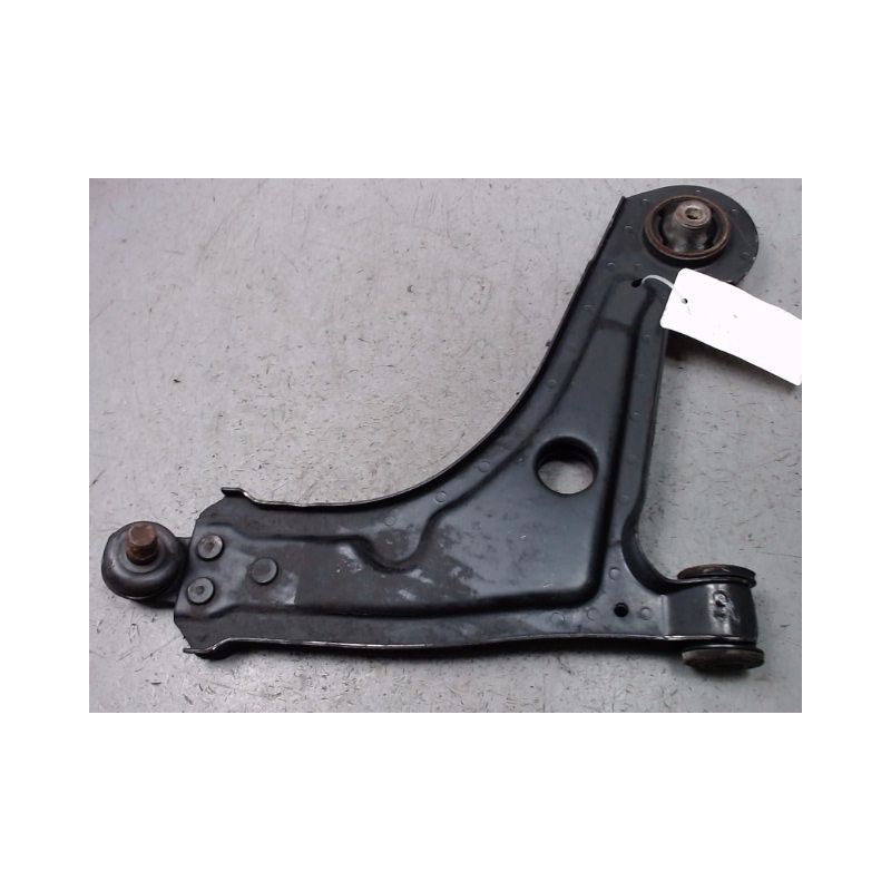 TRIANGLE INFERIEUR AVANT DROIT CHEVROLET LACETTI 2005-