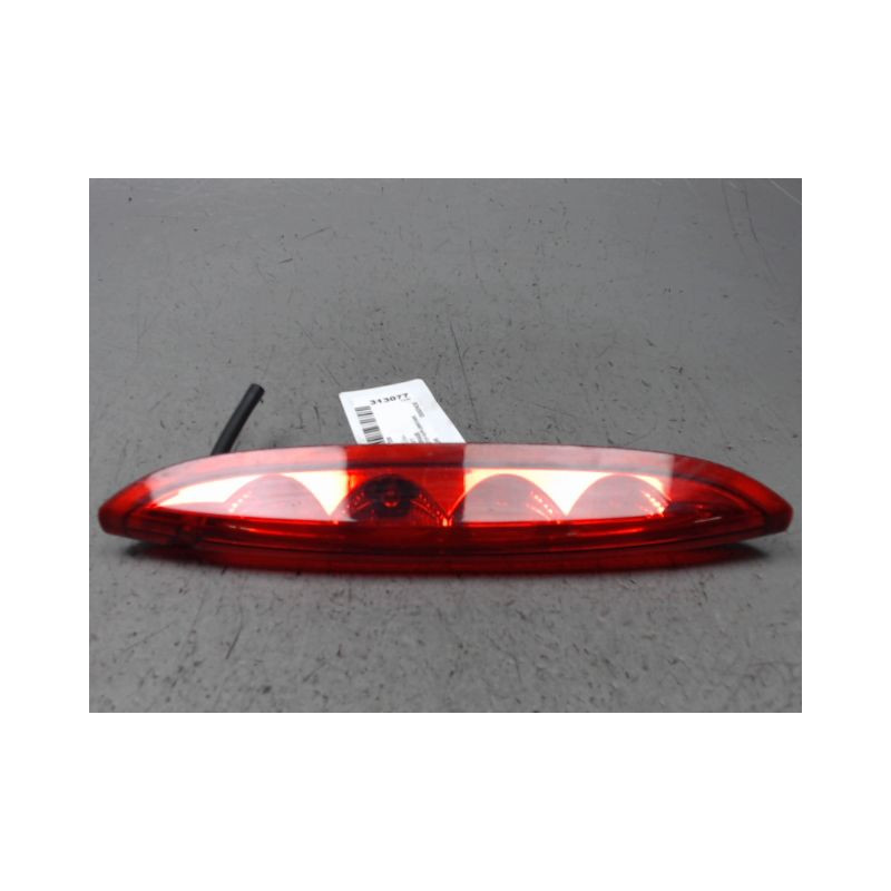 FEUX STOP SUPPLEMENTAIRE PEUGEOT 208