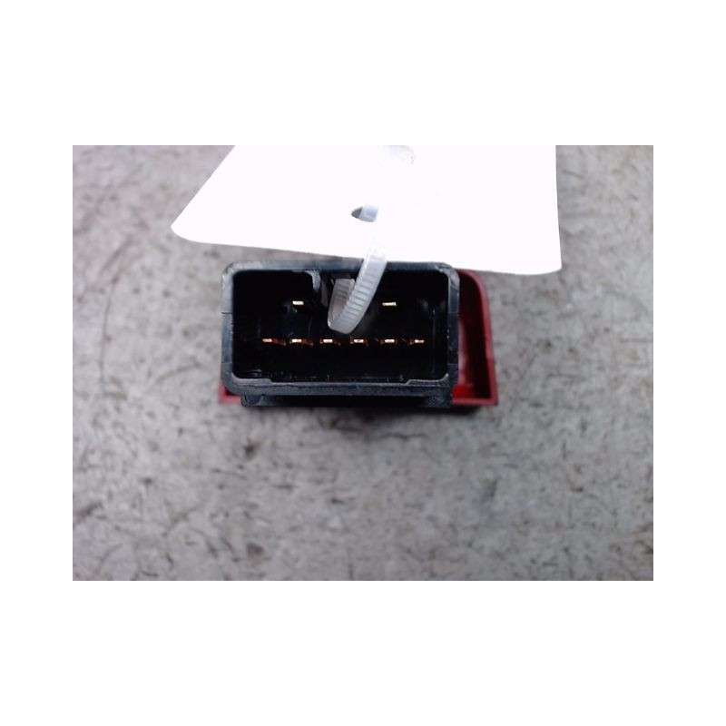 BOUTON DE WARNING HYUNDAI ACCENT PH2 -01