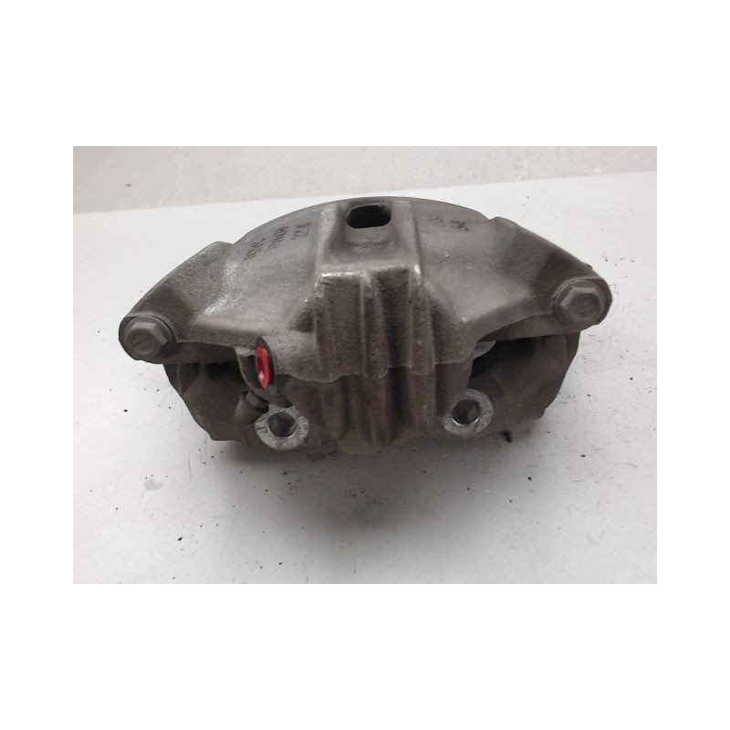 ETRIER DE FREIN AVANT GAUCHE PEUGEOT 208