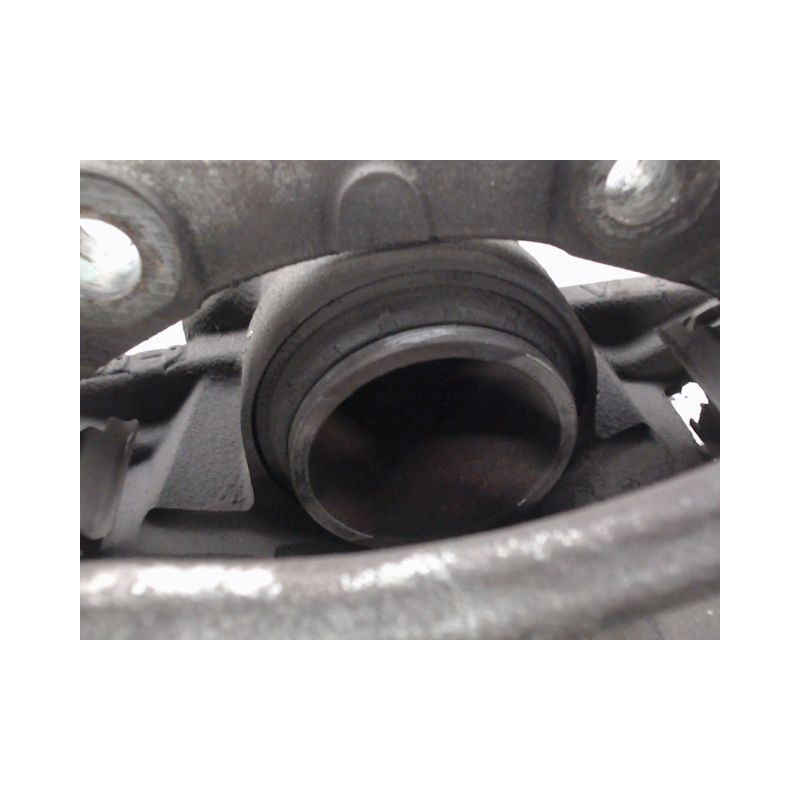 ETRIER DE FREIN AVANT GAUCHE PEUGEOT 208