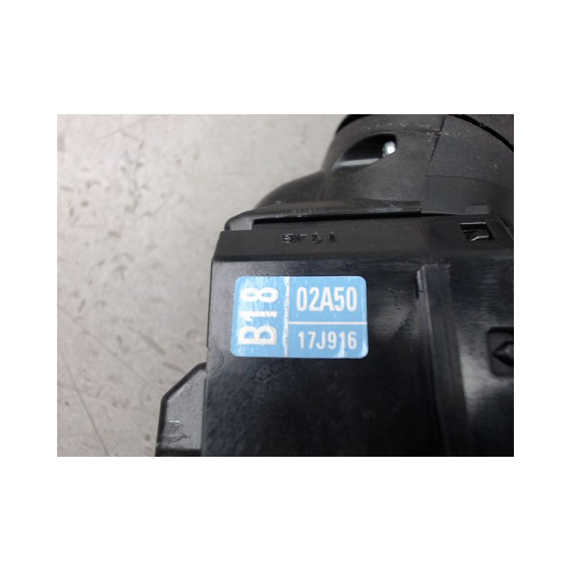 COMMANDE ESSUIE GLACE TOYOTA COROLLA
