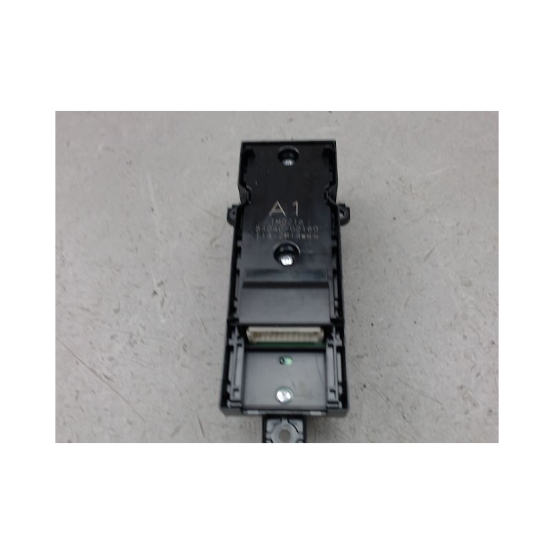 COMMANDE LEVE-GLACE PORTE AVG TOYOTA COROLLA