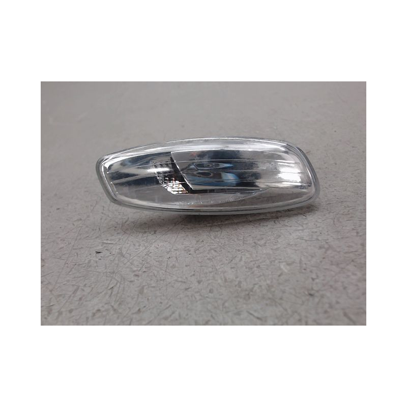 REPETITEUR RETROVISEUR DROIT CITROEN C4