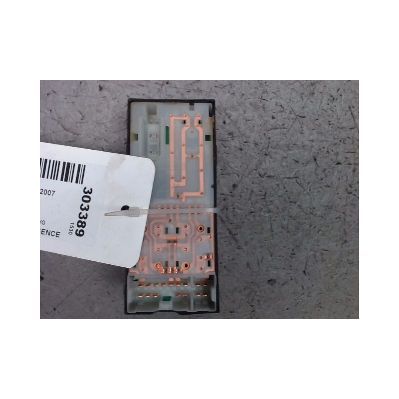 COMMANDE LEVE-GLACE PORTE AVG NISSAN MICRA 2005-2007