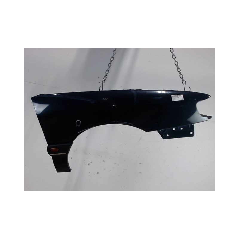 AILE AVANT DROIT RENAULT SAFRANE 96 -2000